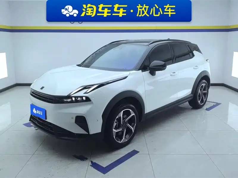 Lynk & Co 06