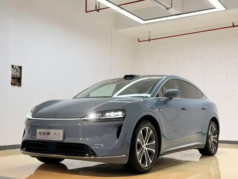 Luxeed Zhijie R7
