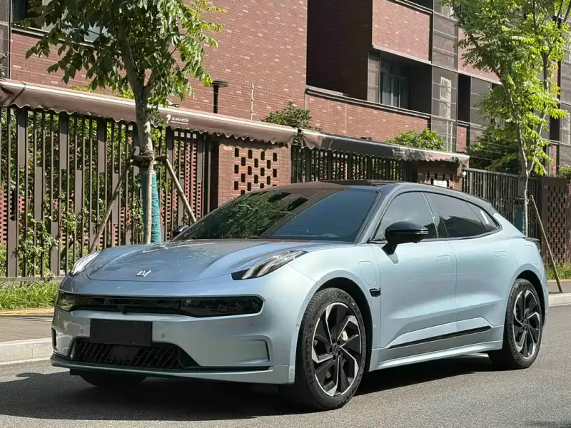 Zeekr 001