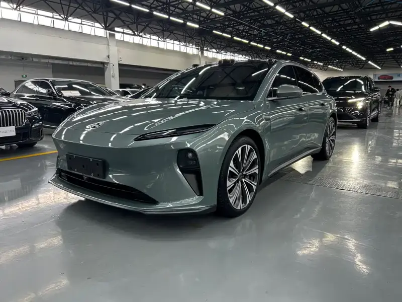 NIO ET5T
