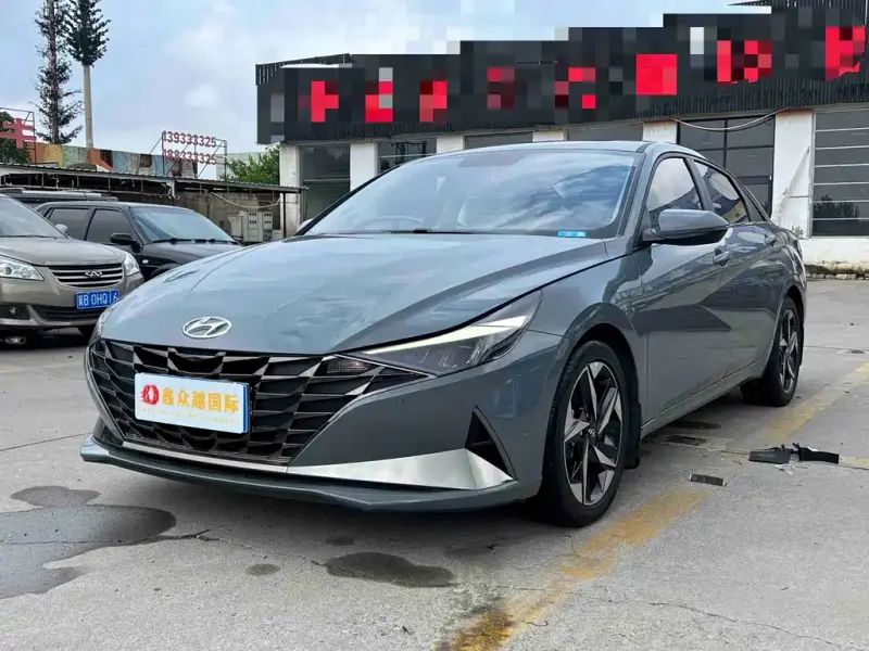 Hyundai Elantra
