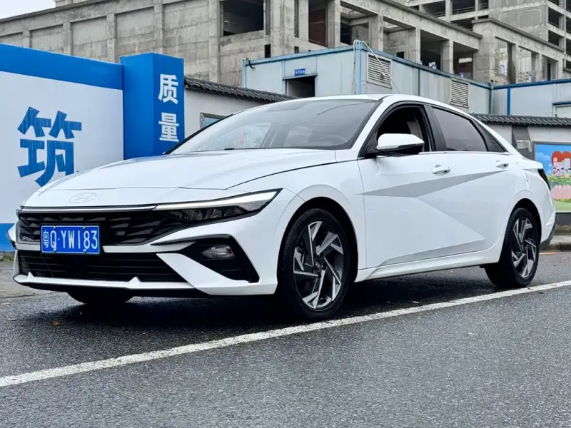 Hyundai Elantra