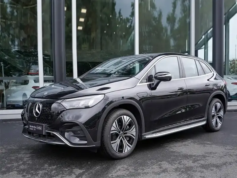 Mercedes-Benz EQE SUV