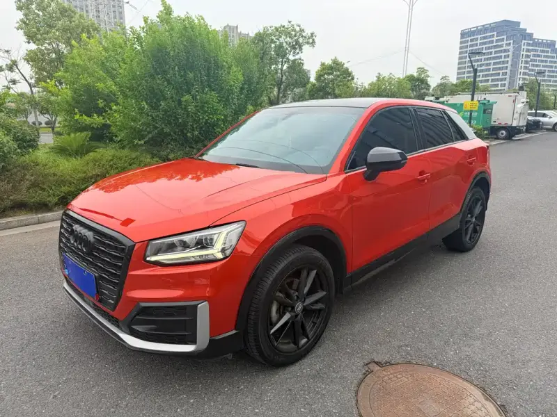 Audi Q2L