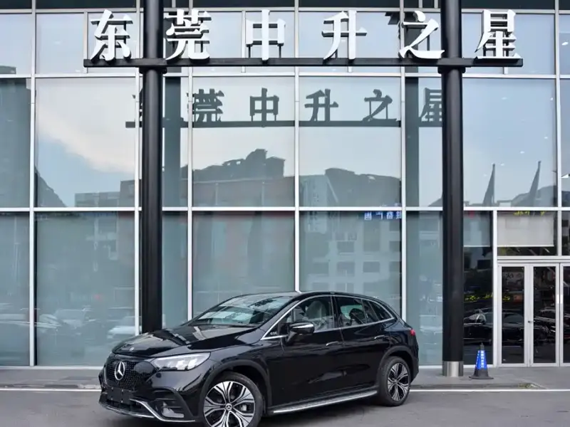 Mercedes-Benz EQE SUV