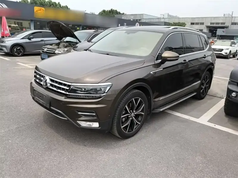 Volkswagen Tiguan L