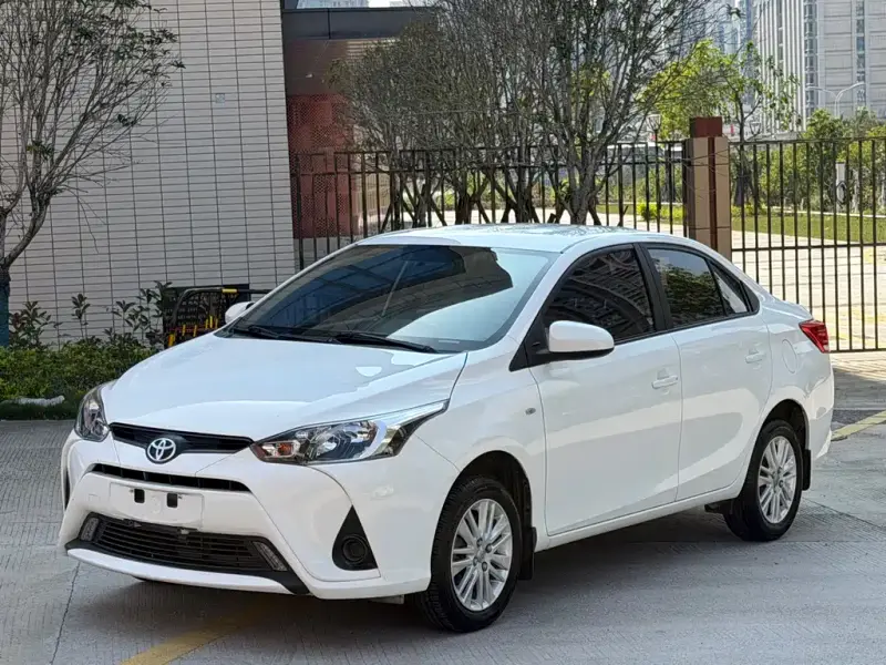Toyota Yaris L