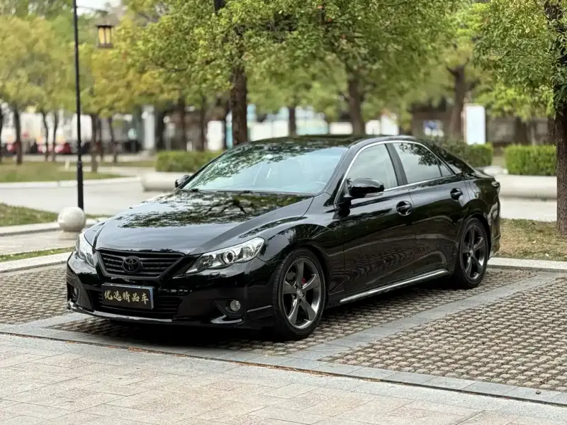 Toyota Reiz