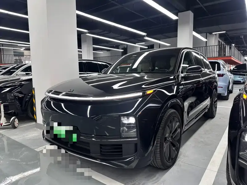 Li Auto L8