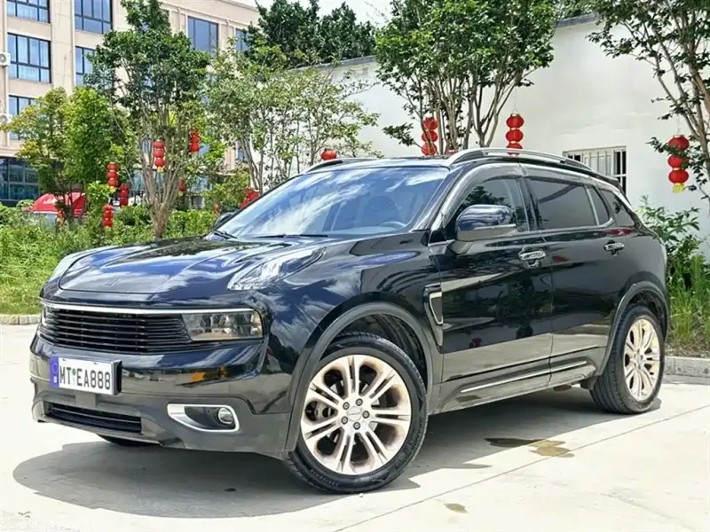 Lynk & Co 01