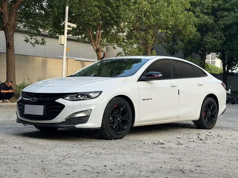 Chevrolet Malibu XL