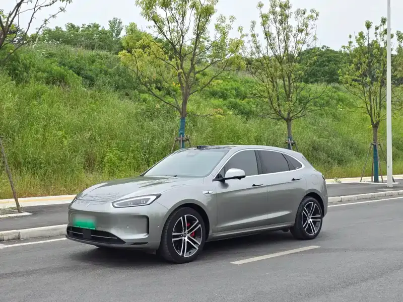 AITO M5