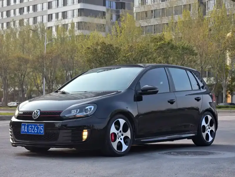 Volkswagen Golf GTI