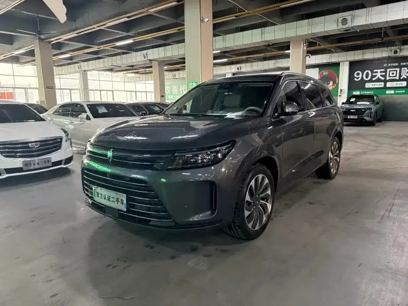 AITO M7