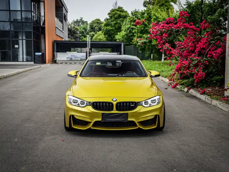 BMW M4