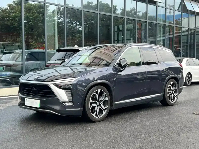 NIO ES8