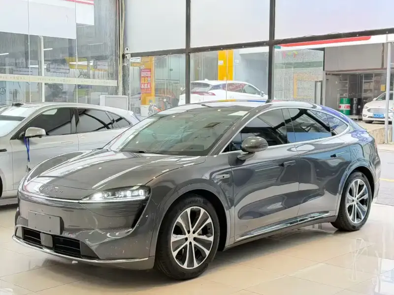 Luxeed Zhijie R7