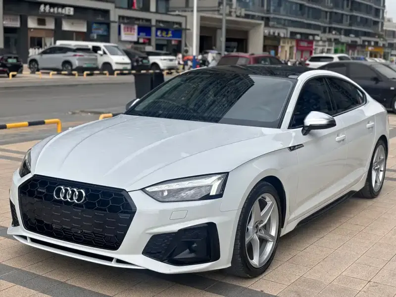 Audi A5 (Import)