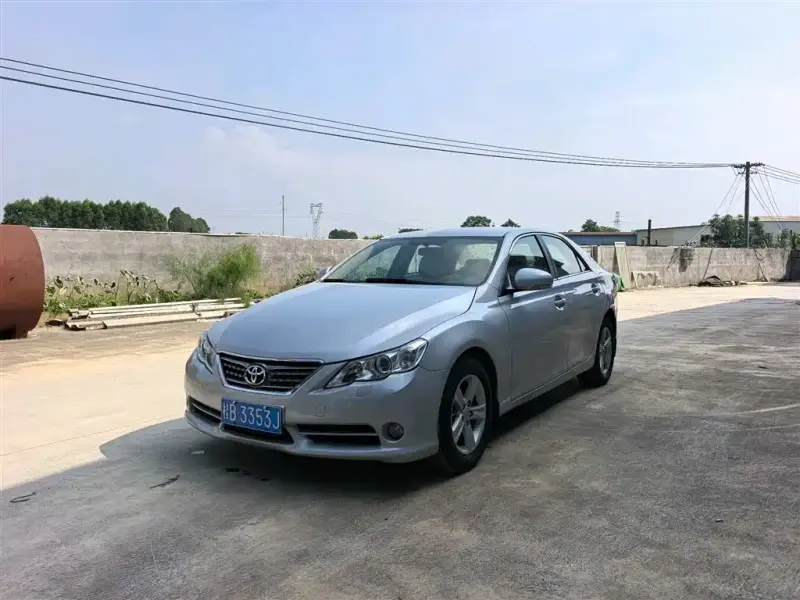 Toyota Reiz