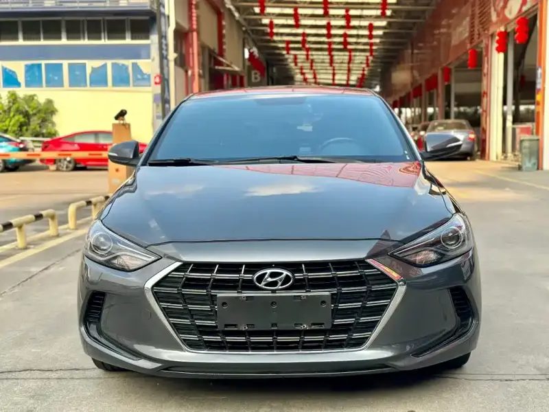 Hyundai Elantra