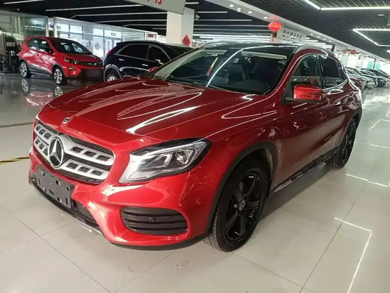 Mercedes-Benz GLA