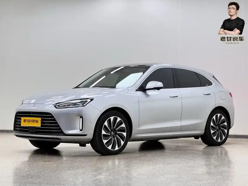 AITO M5