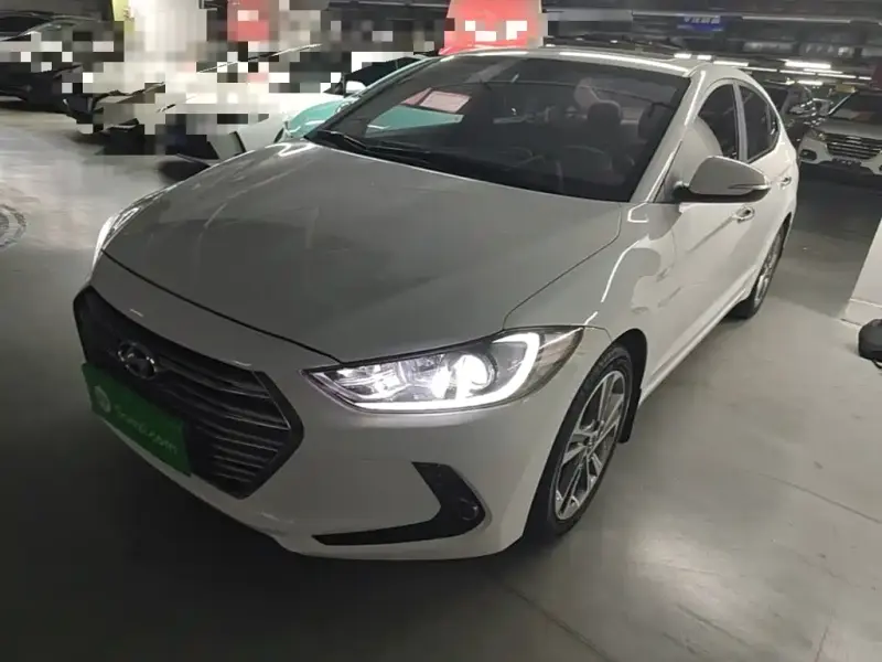 Hyundai Elantra