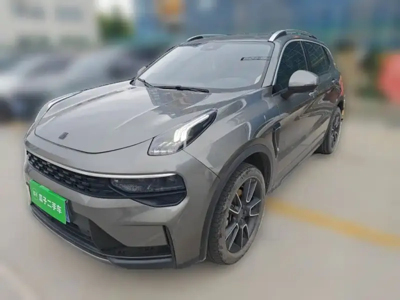 Lynk & Co 01