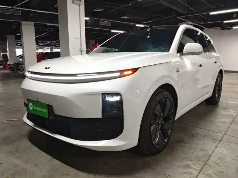 Li Auto L6