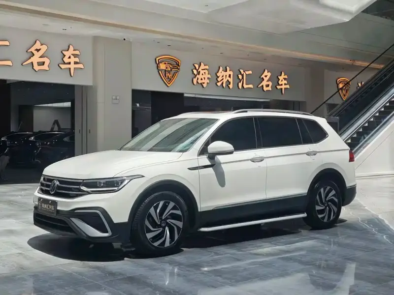 Volkswagen Tiguan L