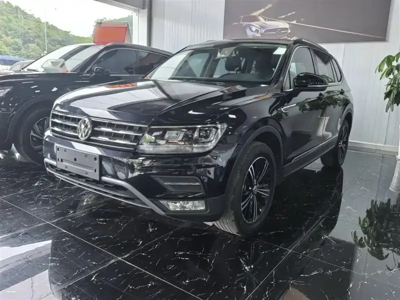 Volkswagen Tiguan L