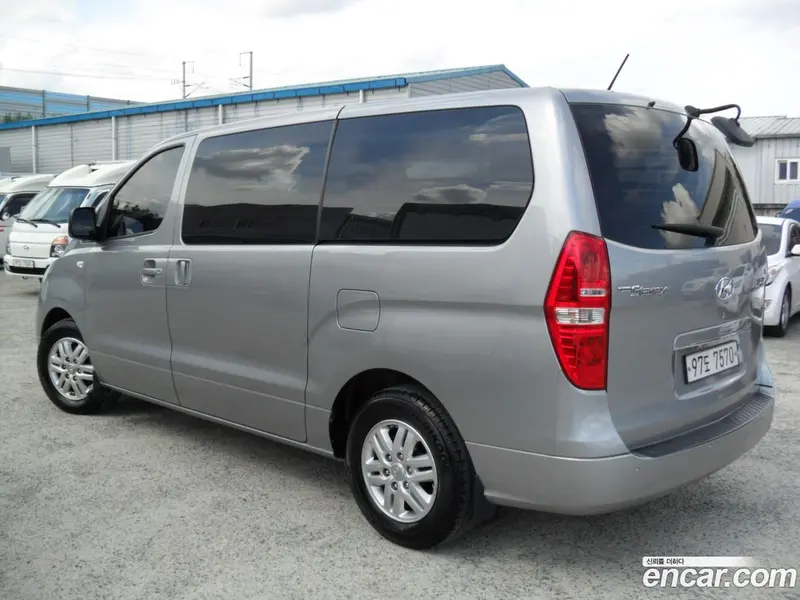 Hyundai H-1 (Starex)
