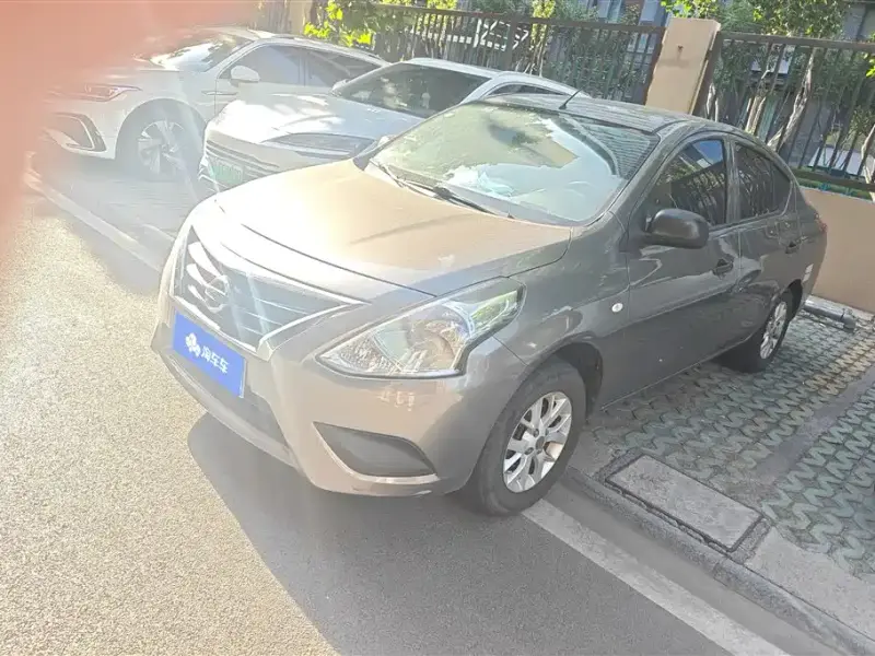 Nissan Sunny