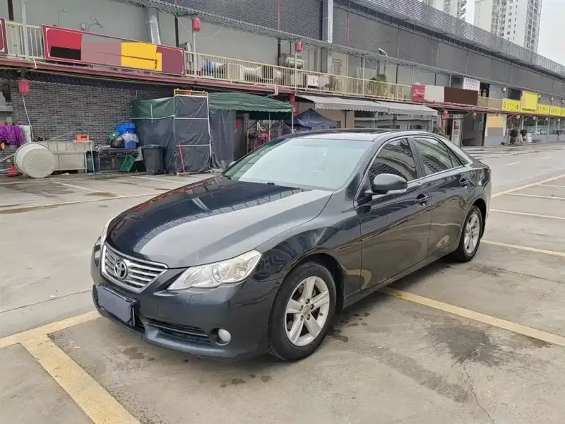 Toyota Reiz