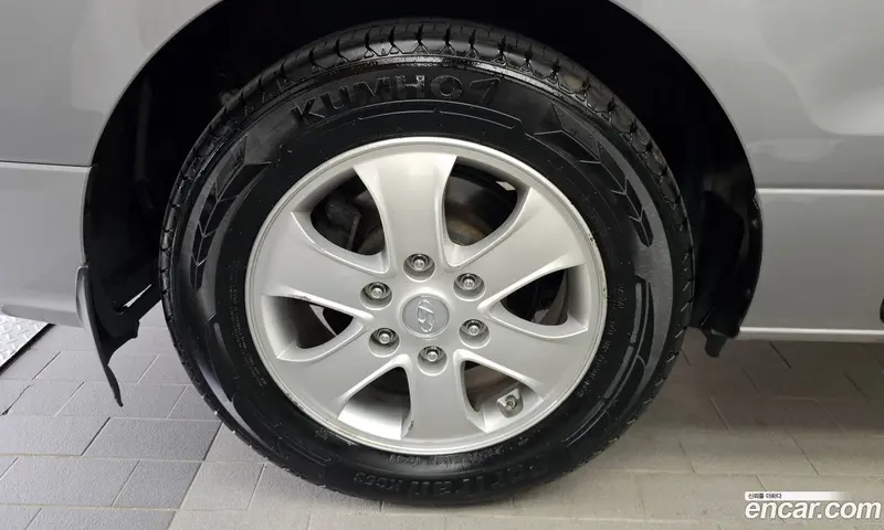 Hyundai H-1