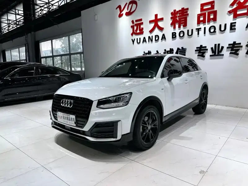 Audi Q2L
