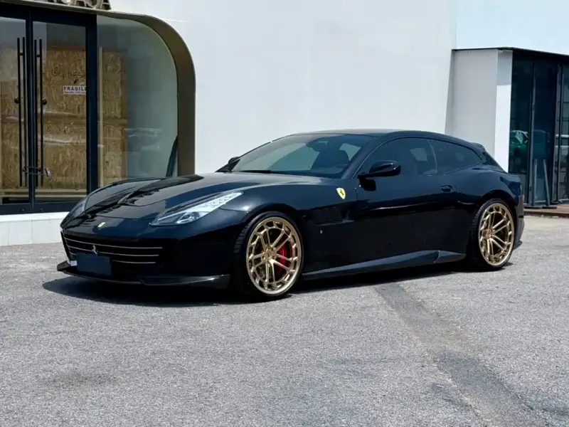 Ferrari GTC4Lusso