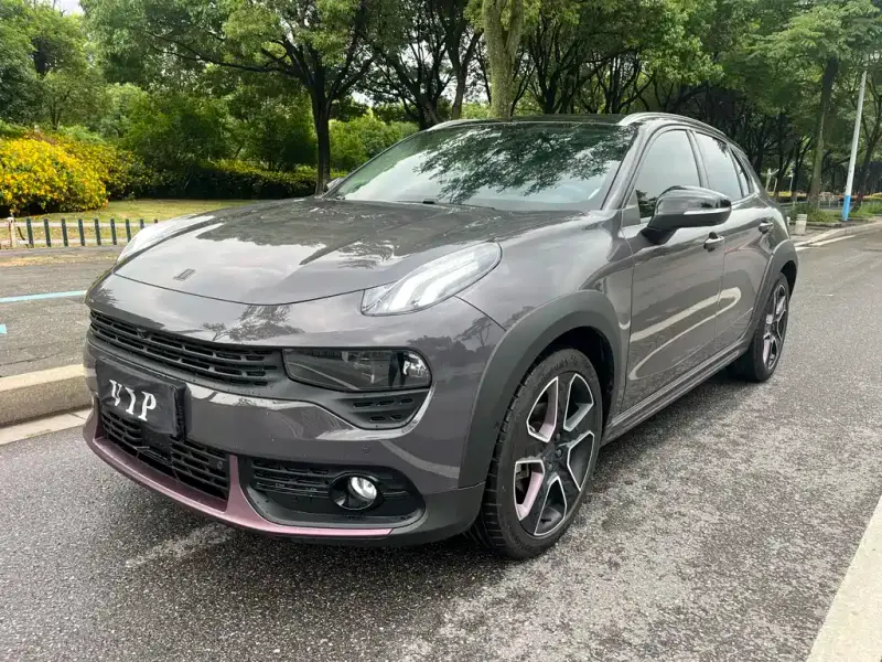 Lynk & Co 02
