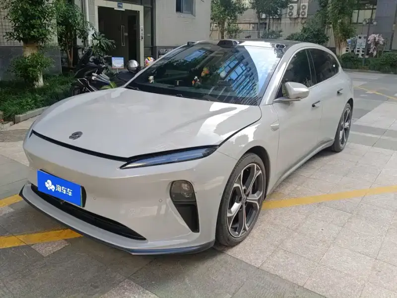 NIO ET5T