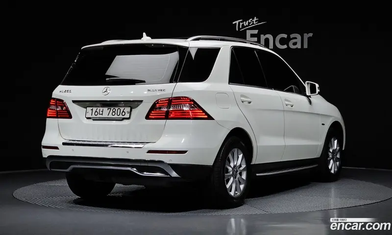 Mercedes-Benz M-class