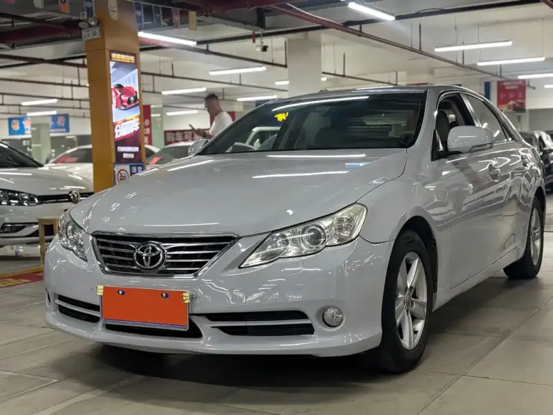 Toyota Reiz