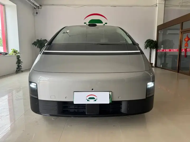 Li Auto MEGA