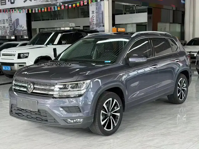 Volkswagen Tharu