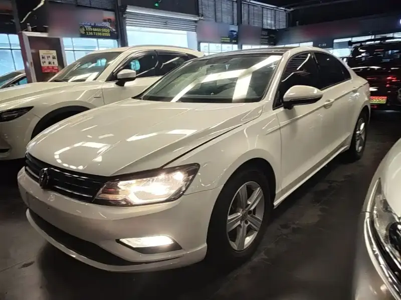 Volkswagen Lamando
