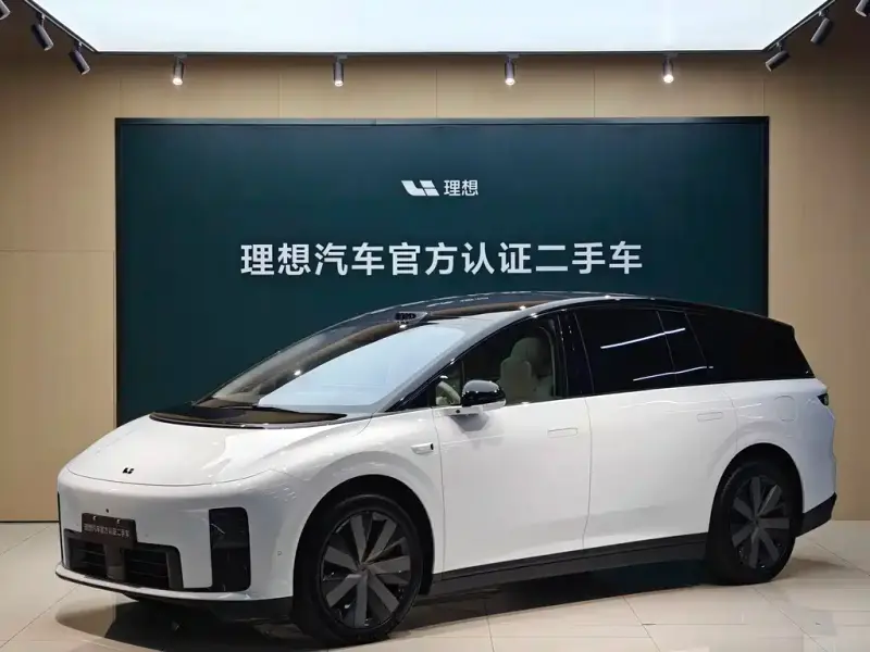 Li Auto i8