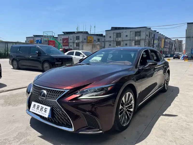 Lexus LS