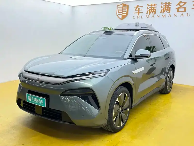 BYD Tang L