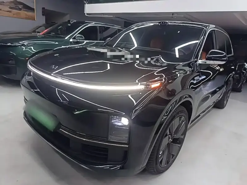 Li Auto L8