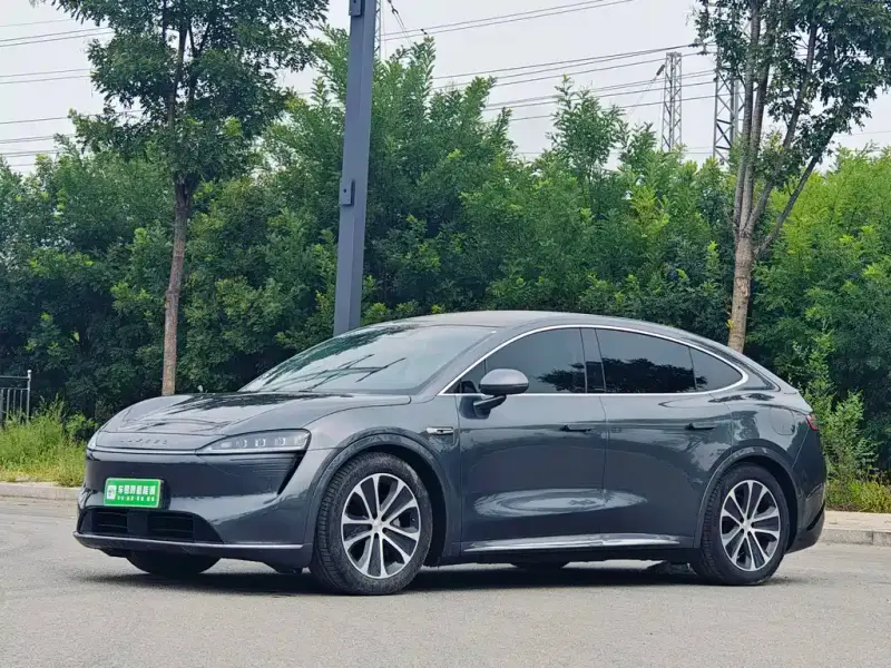 Luxeed Zhijie R7