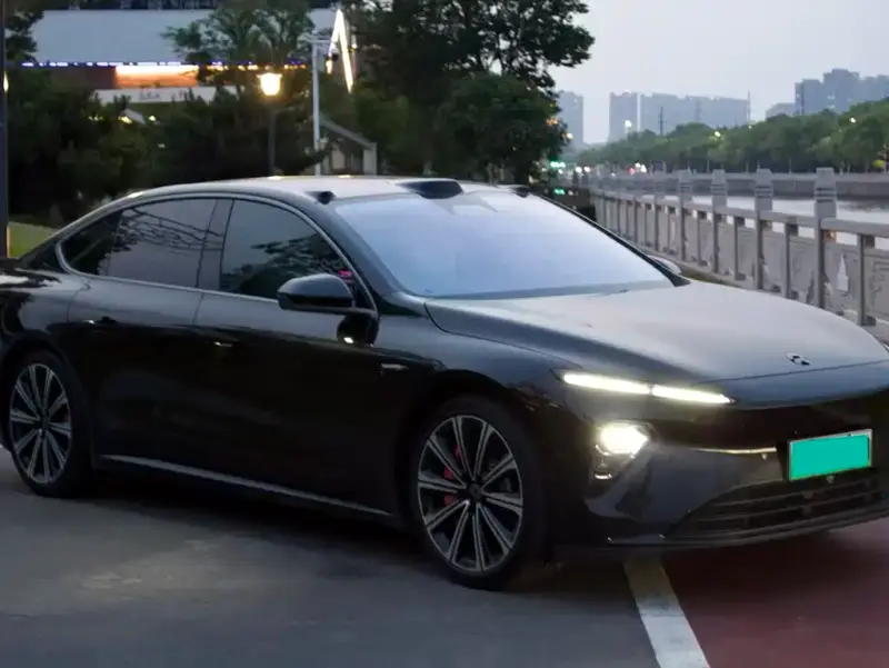 NIO ET7